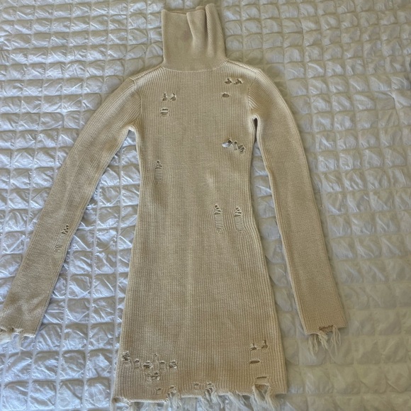 Lovers + Friends turtleneck distressed sweater dress - Picture 3 of 10